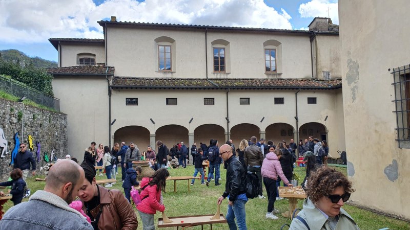 Un fiume di persone invade il centro di Vernio per la Fiera di San Giuseppe